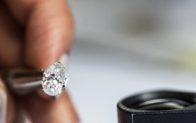 Choosing the right diamond for bespoke jewellery